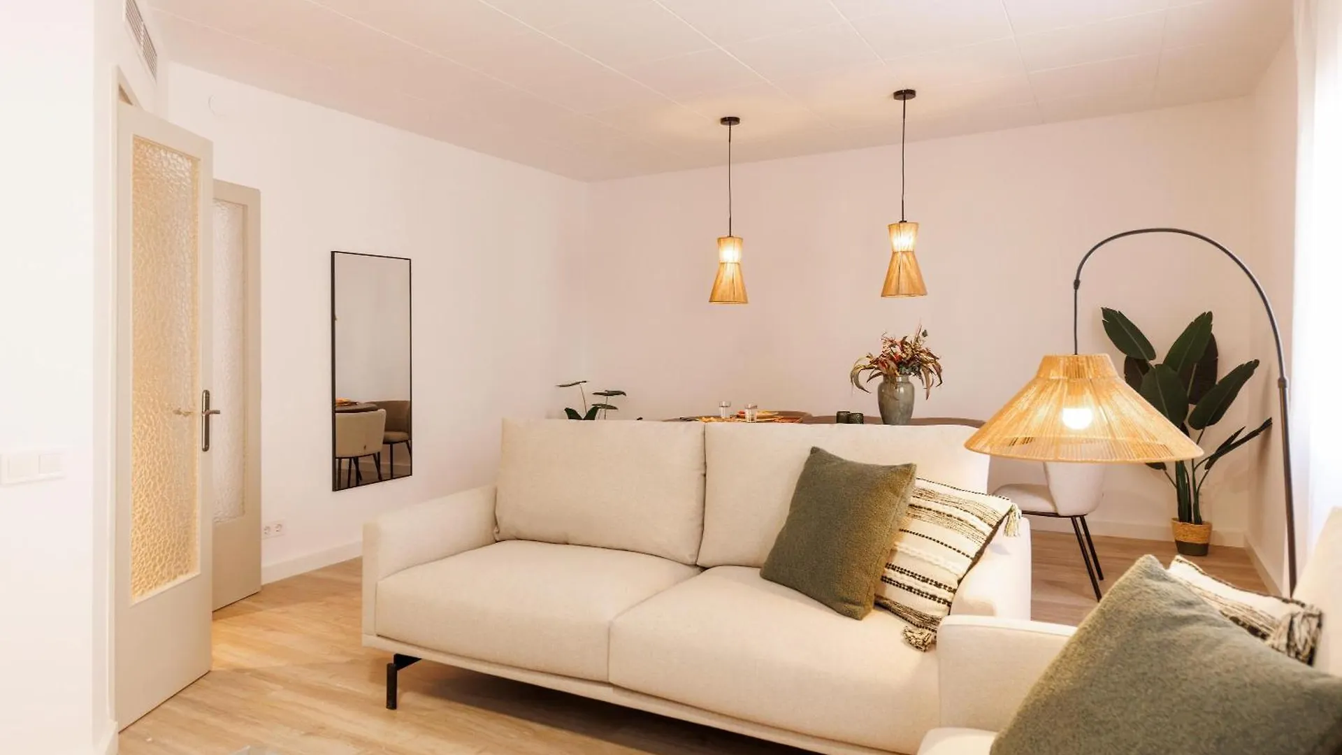 Bravissimo Maragall, Very Spacious And Central Girona Spain
