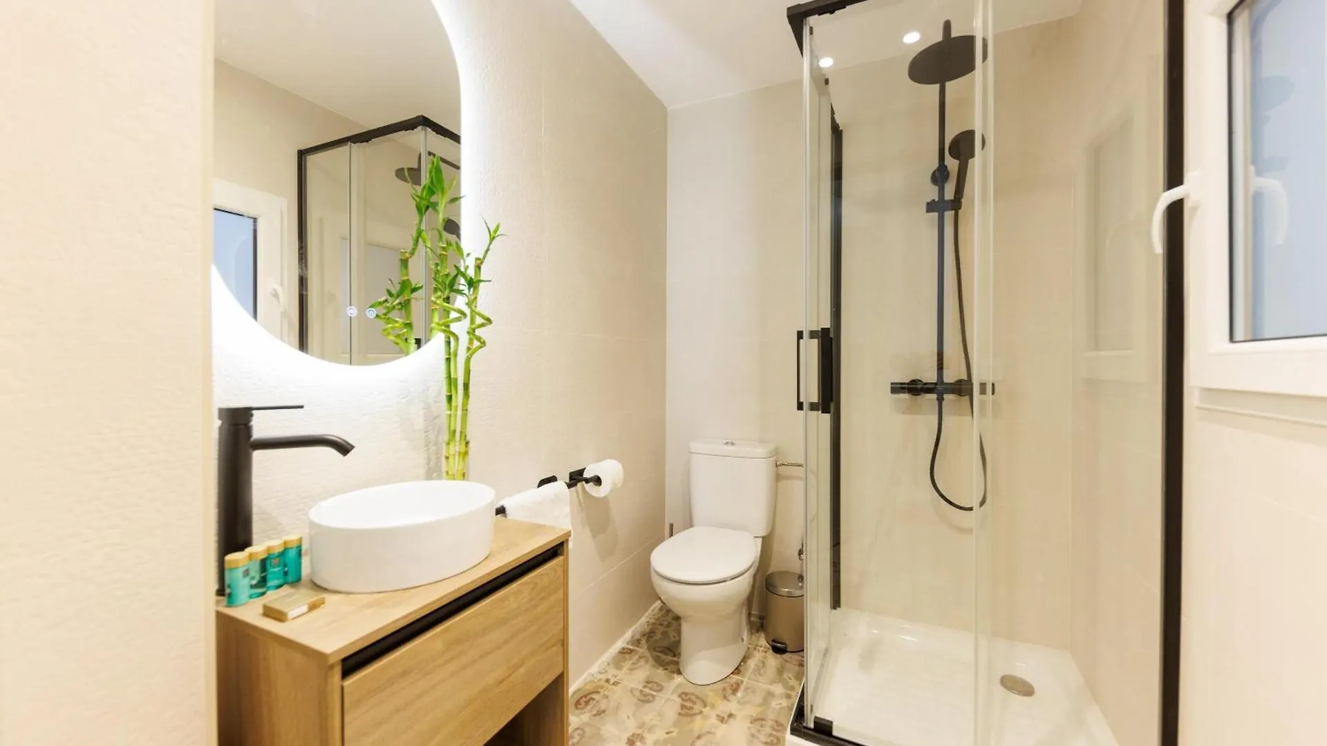 Bravissimo Maragall, Very Spacious And Central Girona