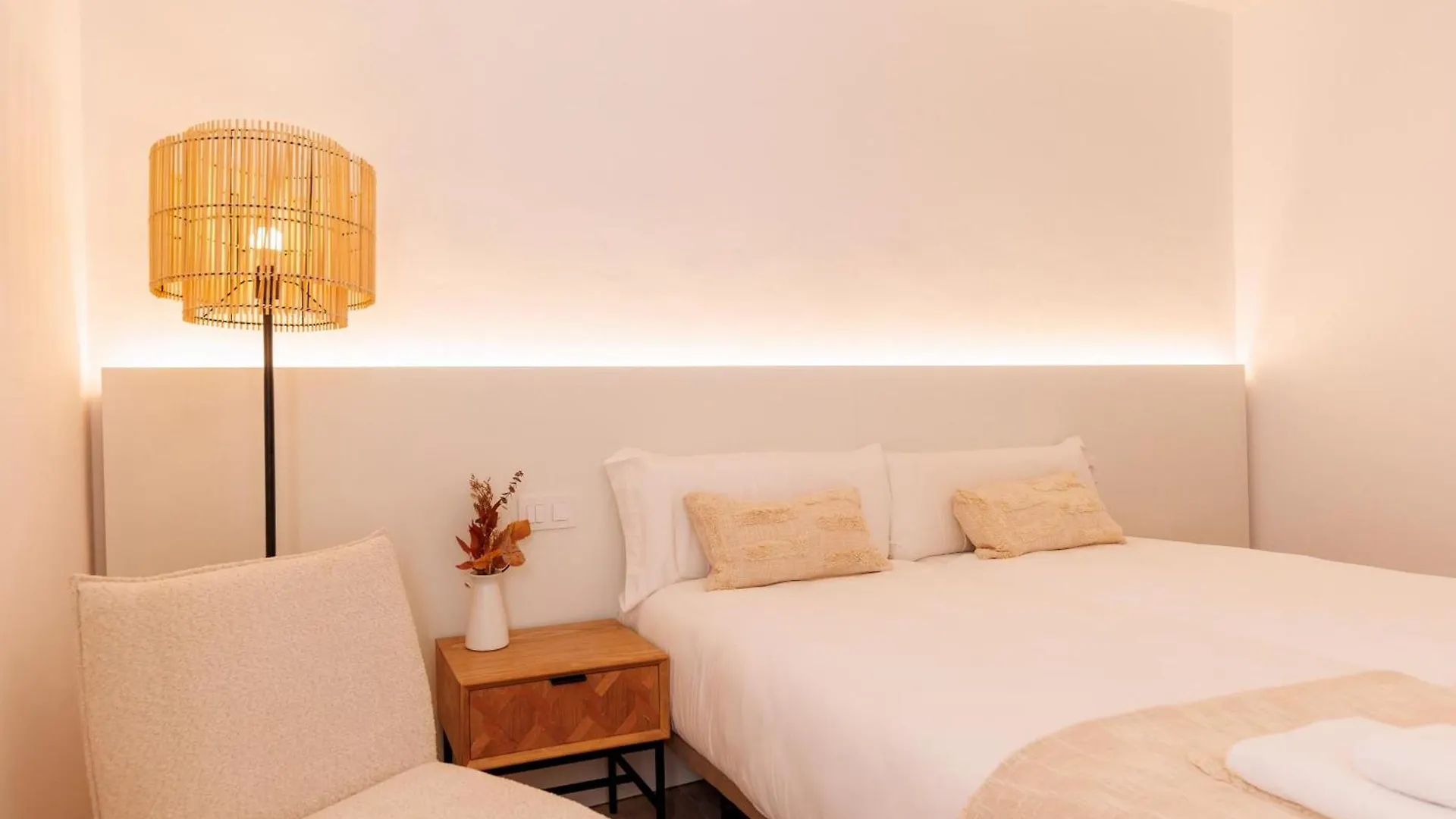 Apartment Bravissimo Maragall, Very Spacious And Central Girona