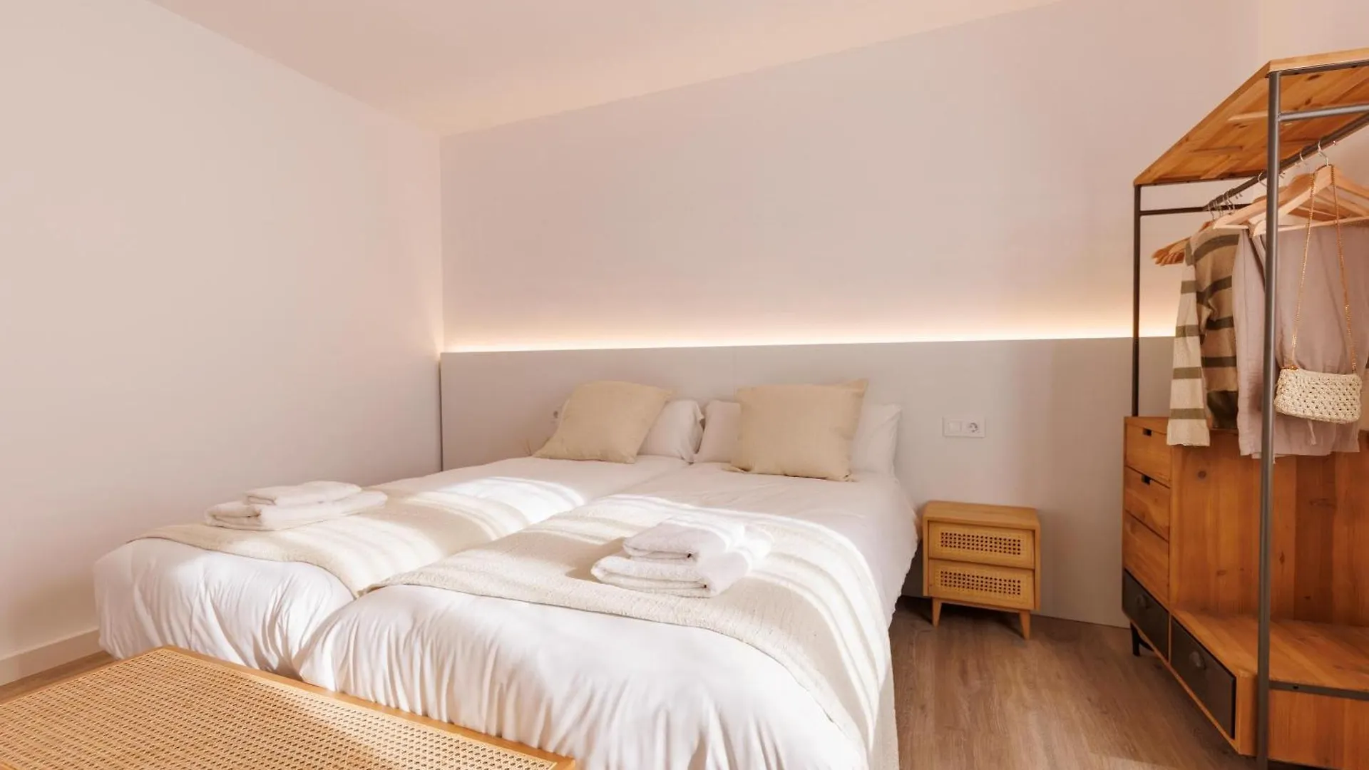 Bravissimo Maragall, Very Spacious And Central Girona 0*,  Spain