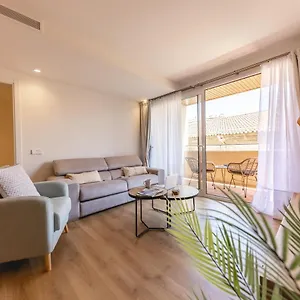 Apartment Bravissimo Domenica, 2 Bedrooms And Balcony, Girona